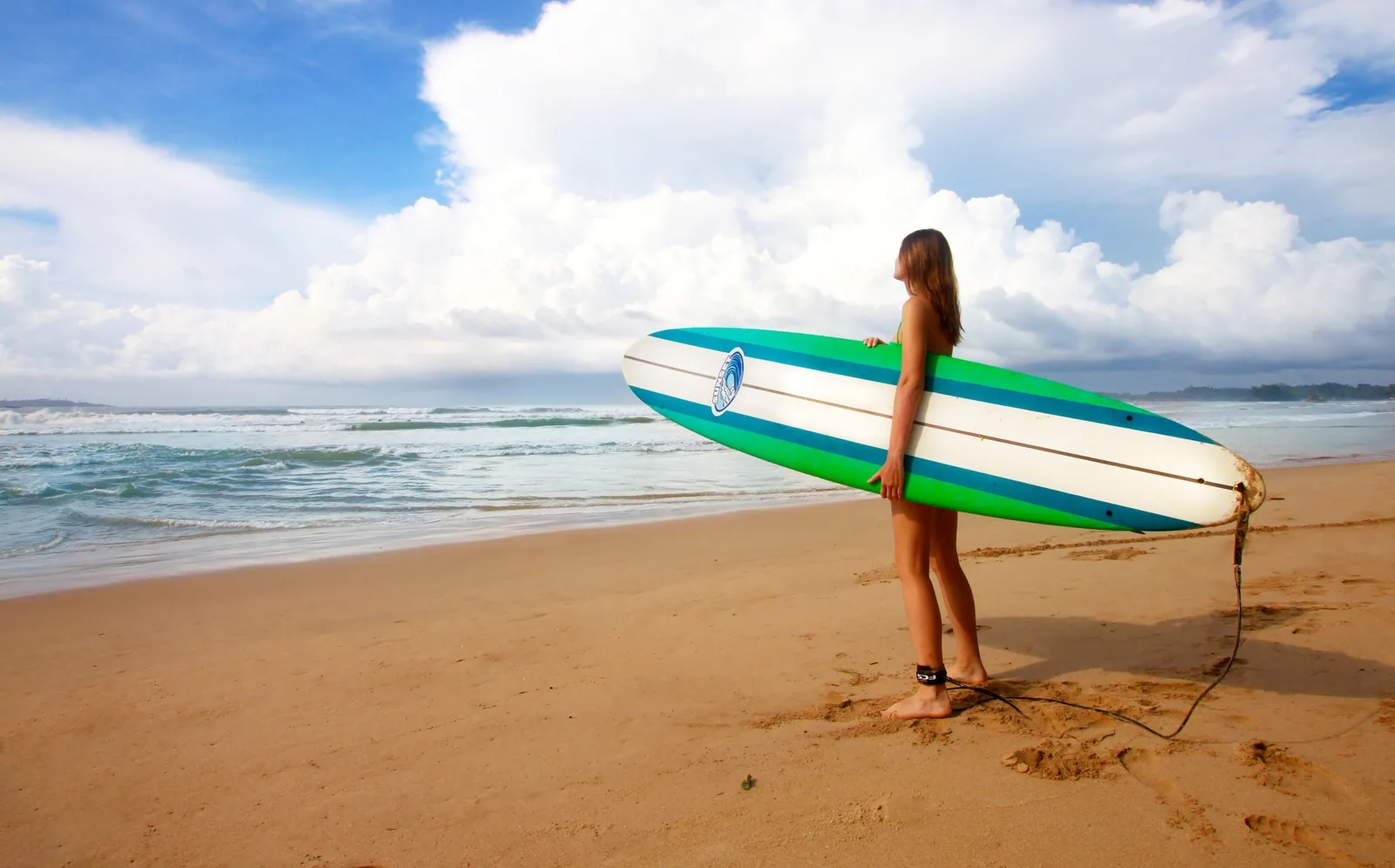 Outer Surf Surfing Lessons