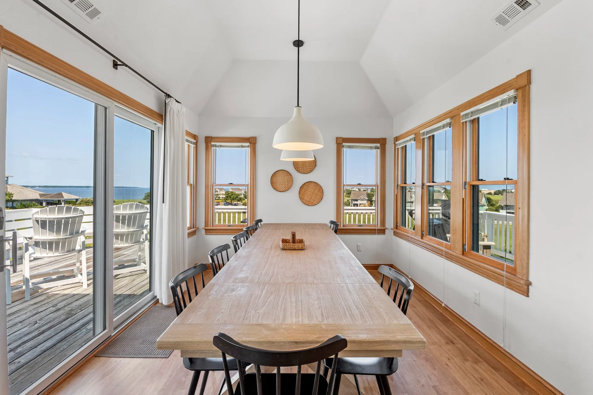 Kitchen bar seating