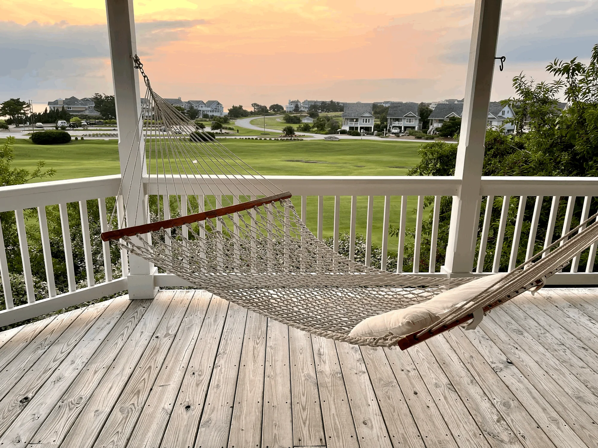 Hammock on middle deck